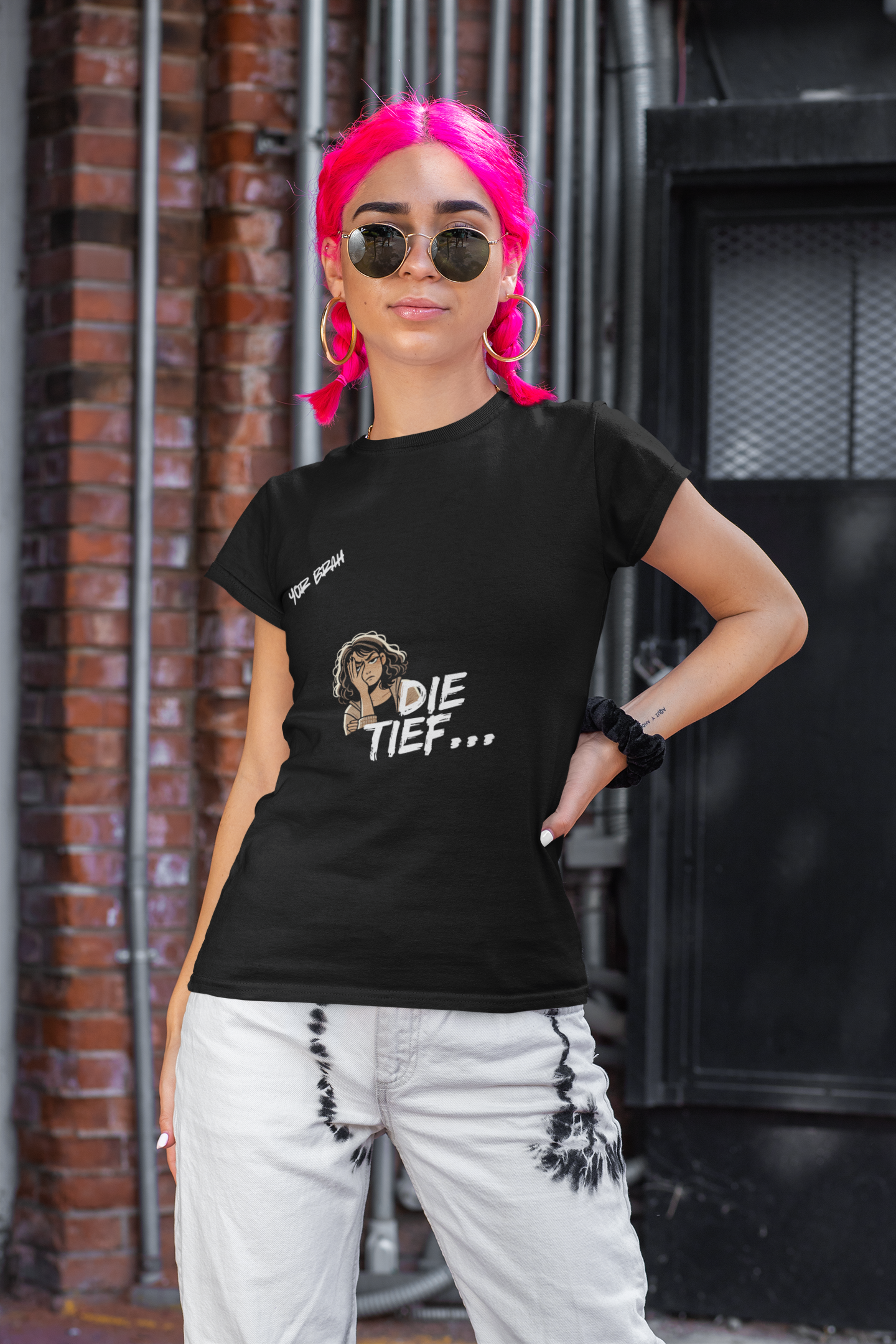 Die Tief - Classic woman's t-shirt.